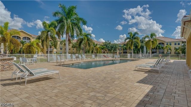 4105 Residence DR 709, Fort Myers, FL 33901