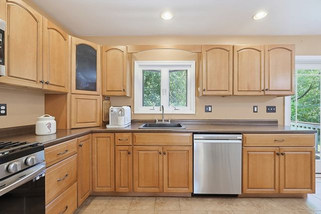 40 Doty Drive, Stoughton, MA 02072