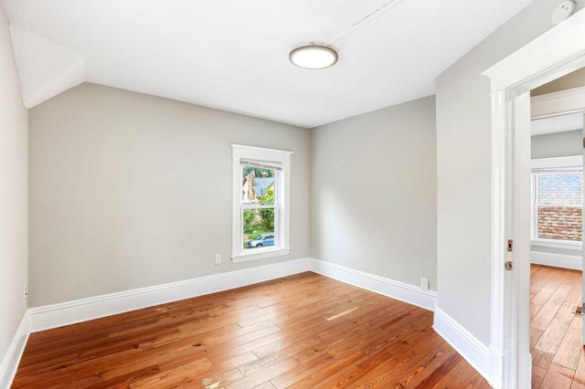 1100 12th Avenue SE, Minneapolis, MN 55414