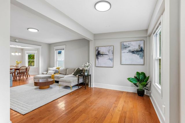 1100 12th Avenue SE, Minneapolis, MN 55414
