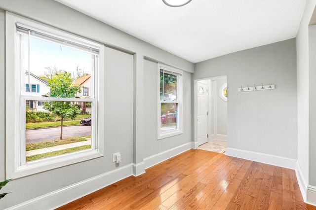 1100 12th Avenue SE, Minneapolis, MN 55414