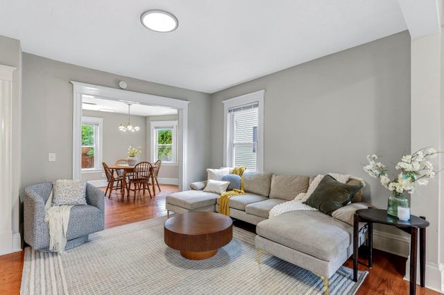 1100 12th Avenue SE, Minneapolis, MN 55414