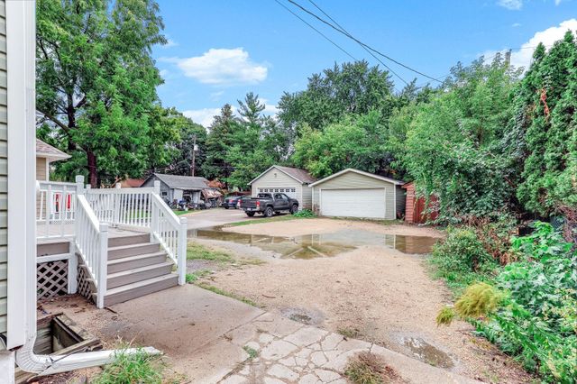 1100 12th Avenue SE, Minneapolis, MN 55414