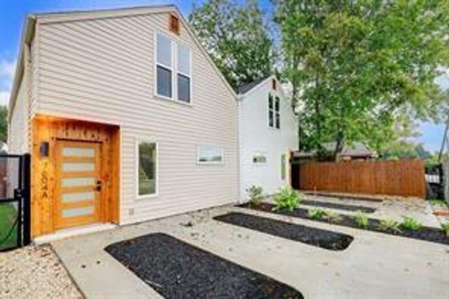 7604 De Priest Street B, Houston, TX 77088