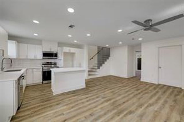 7604 De Priest Street B, Houston, TX 77088