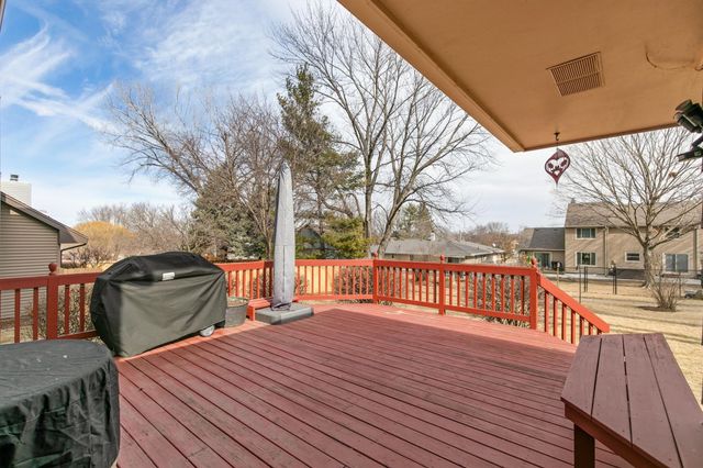 4205 98th Street, Urbandale, IA 50322