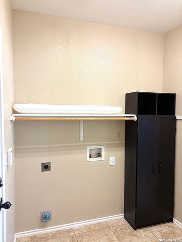 10715 Sable Range, San Antonio, TX 78245