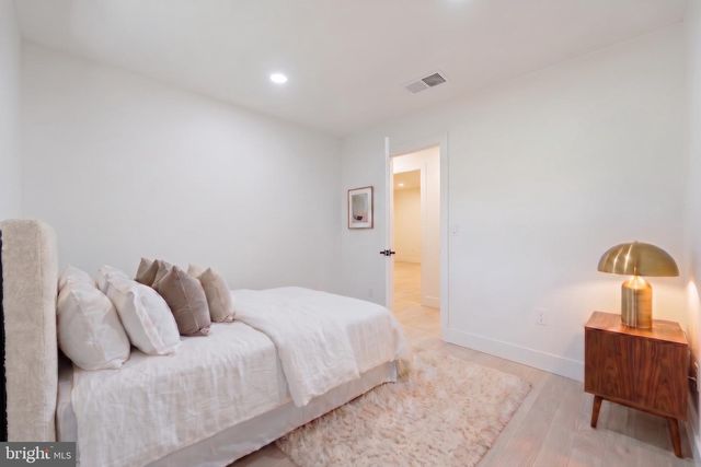 26 BENTLEY RD, Monroe Township, NJ 08831