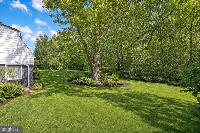 26 BENTLEY RD, Monroe Township, NJ 08831