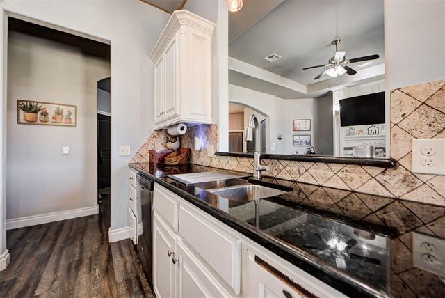281 Meadow Lark Lane, Blanchard, OK 73010