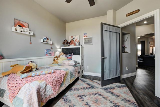 281 Meadow Lark Lane, Blanchard, OK 73010