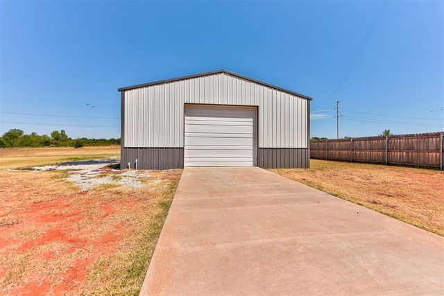 281 Meadow Lark Lane, Blanchard, OK 73010