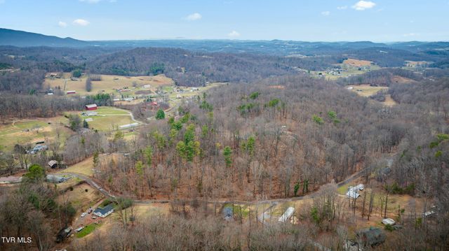 195 Bear Hollow Road, Elizabethton, TN 37643