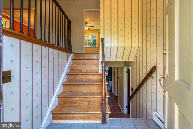 101 MILL RD, Oreland, PA 19075