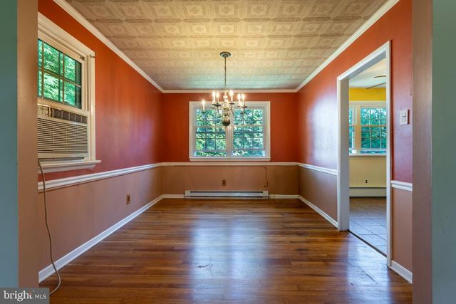 101 MILL RD, Oreland, PA 19075