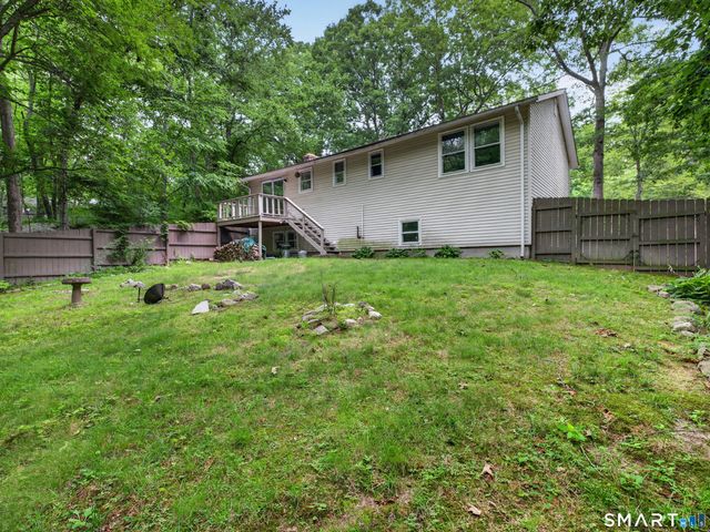 75 Airline Road, Clinton, CT 06413