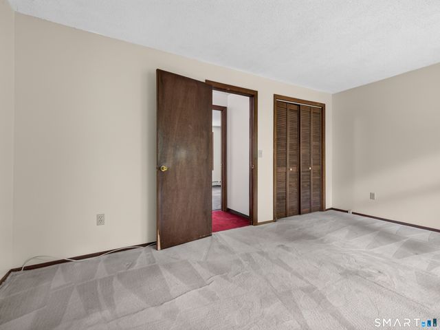 75 Airline Road, Clinton, CT 06413