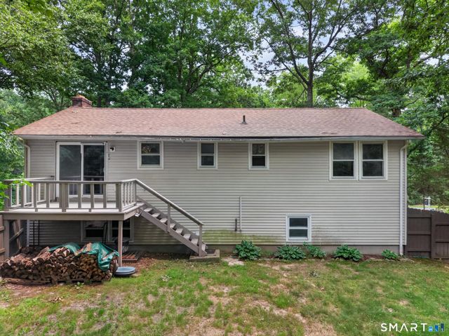 75 Airline Road, Clinton, CT 06413