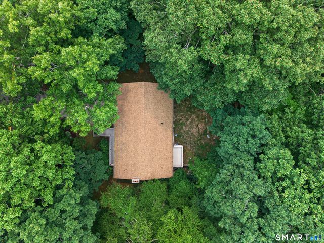 75 Airline Road, Clinton, CT 06413