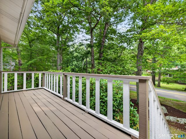 75 Airline Road, Clinton, CT 06413