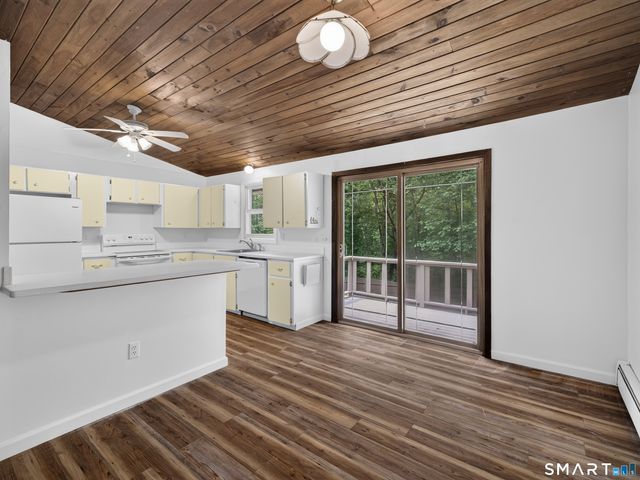 75 Airline Road, Clinton, CT 06413
