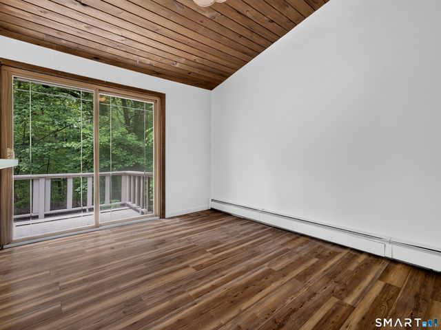 75 Airline Road, Clinton, CT 06413