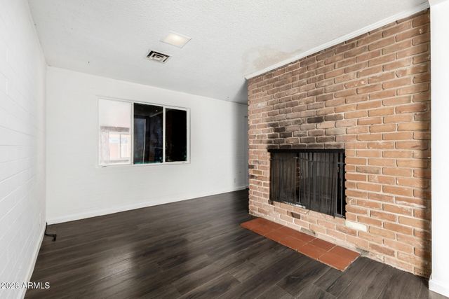 3945 W ORANGE Drive, Phoenix, AZ 85019