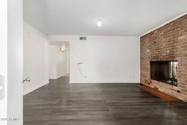 3945 W ORANGE Drive, Phoenix, AZ 85019