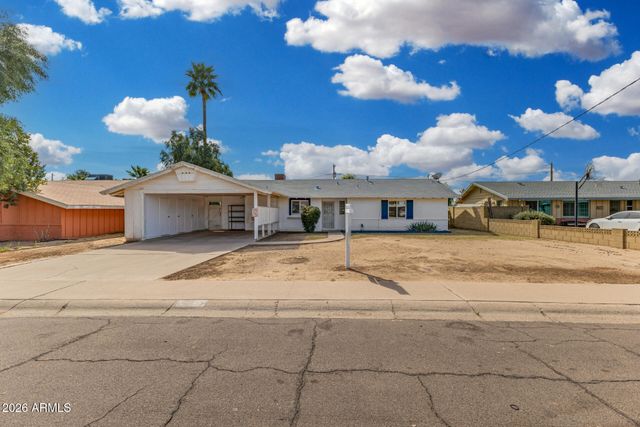 3945 W ORANGE Drive, Phoenix, AZ 85019