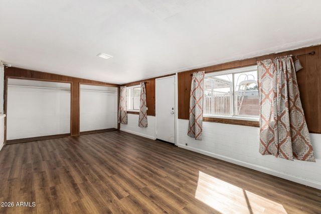 3945 W ORANGE Drive, Phoenix, AZ 85019