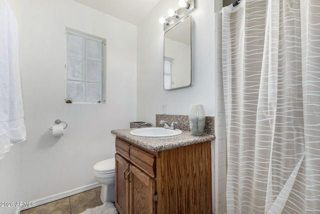 3945 W ORANGE Drive, Phoenix, AZ 85019