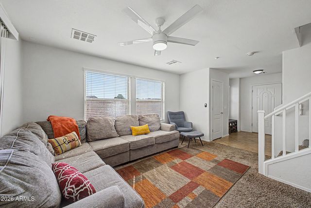 2869 E BART Street, Gilbert, AZ 85295