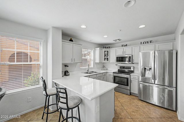 2869 E BART Street, Gilbert, AZ 85295