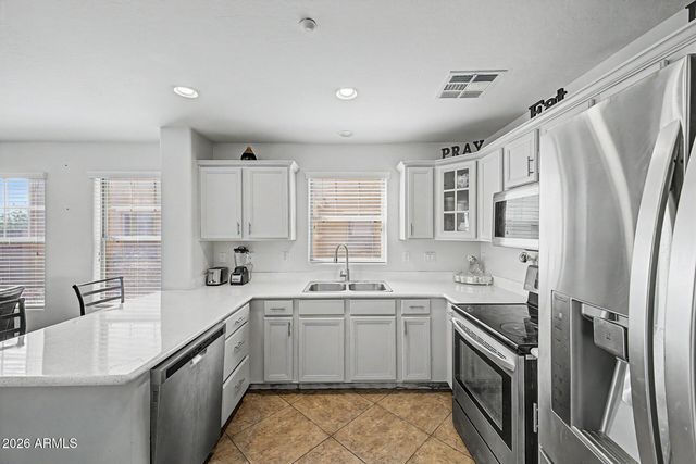 2869 E BART Street, Gilbert, AZ 85295