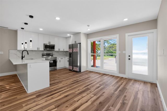 1524 CARSON CIRCLE NE, St Petersburg, FL 33703