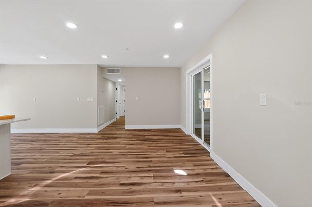 1524 CARSON CIRCLE NE, St Petersburg, FL 33703