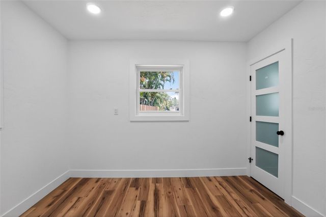 1524 CARSON CIRCLE NE, St Petersburg, FL 33703