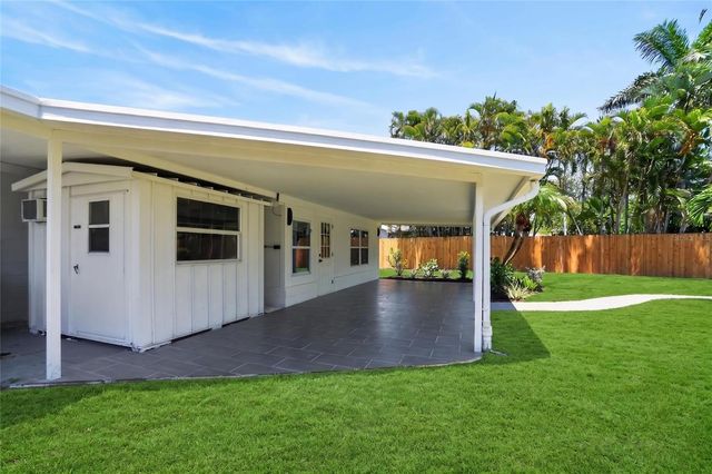 1524 CARSON CIRCLE NE, St Petersburg, FL 33703