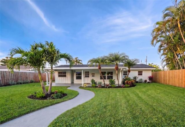 1524 CARSON CIRCLE NE, St Petersburg, FL 33703