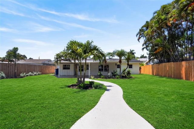 1524 CARSON CIRCLE NE, St Petersburg, FL 33703