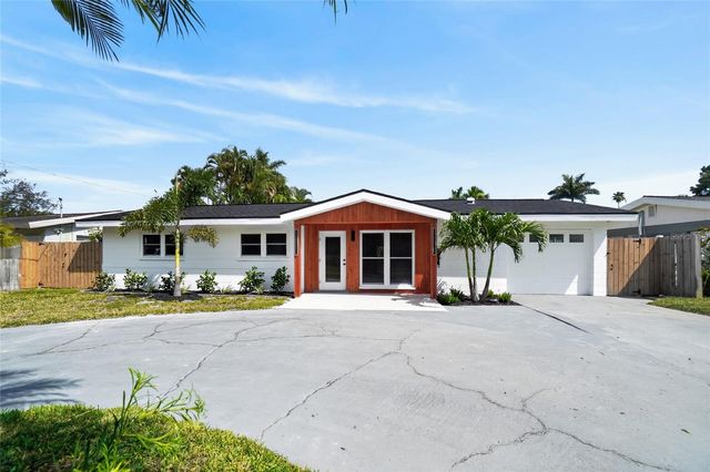 1524 CARSON CIRCLE NE, St Petersburg, FL 33703