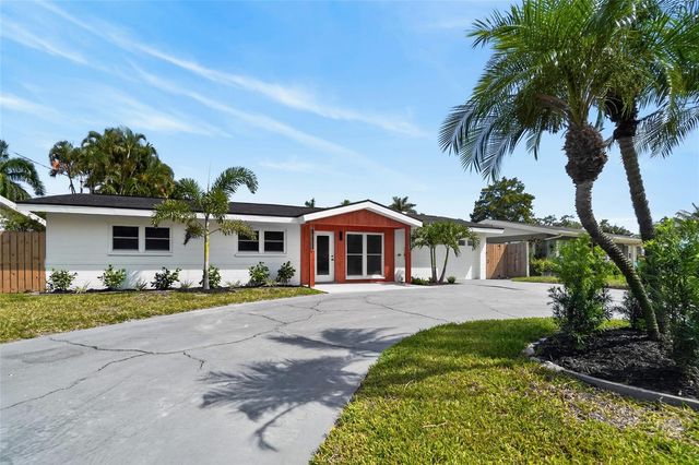 1524 CARSON CIRCLE NE, St Petersburg, FL 33703