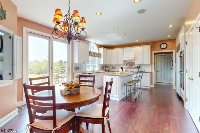 365 Mine Brook Rd, Bernards Twp., NJ 07931