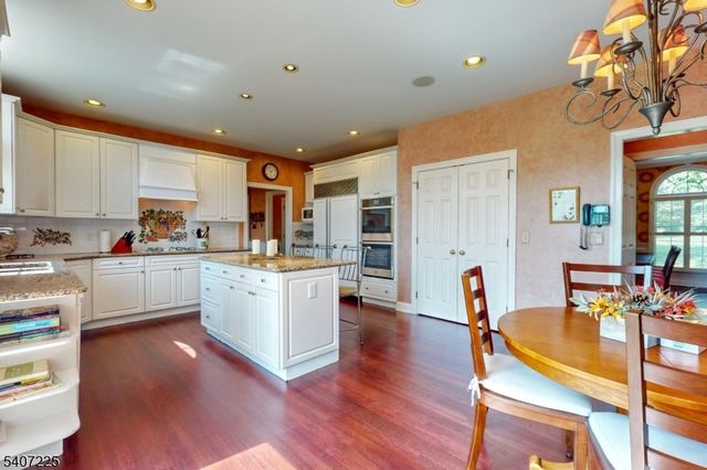 365 Mine Brook Rd, Bernards Twp., NJ 07931