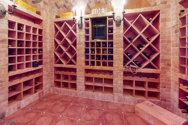 365 Mine Brook Rd, Bernards Twp., NJ 07931