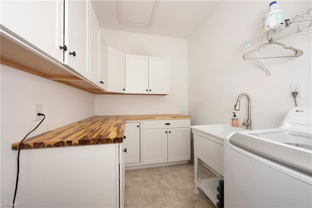 160 Broad Meadow Court, Rural Hall, NC 27045