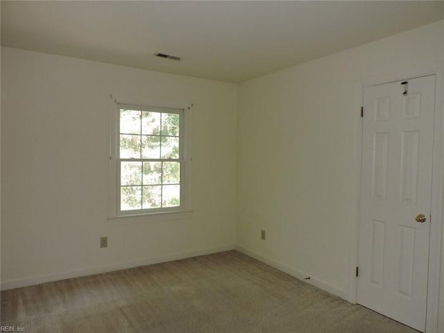 215 Old Cart RD, Williamsburg, VA 23188