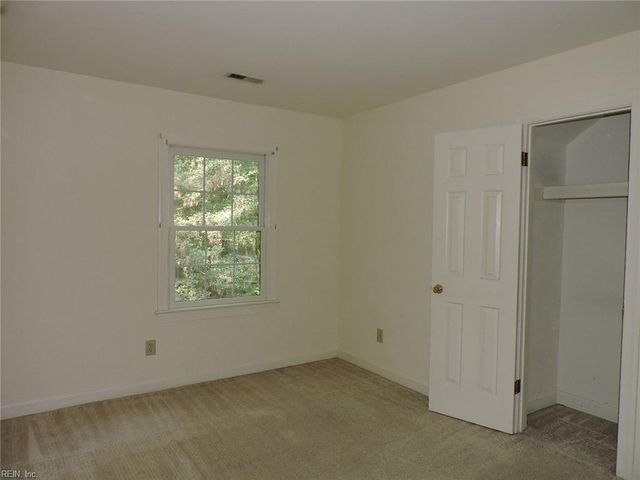 215 Old Cart RD, Williamsburg, VA 23188
