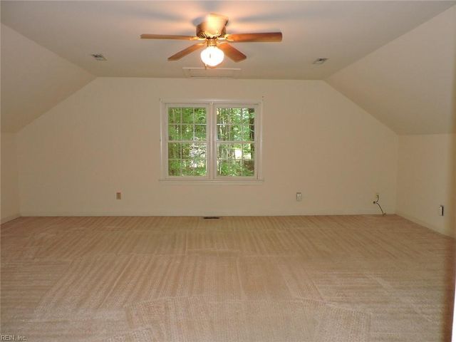 215 Old Cart RD, Williamsburg, VA 23188