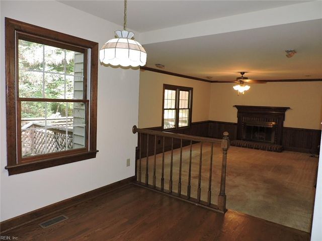 215 Old Cart RD, Williamsburg, VA 23188